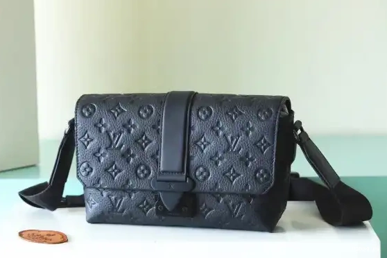 LOUIS Messenger VUITTON S-Cape 0608